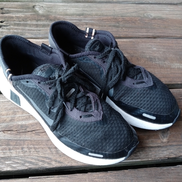 NIKE Reposto CZ5630-002 White & Black Grey Check Women's US Size 9  Running. 317 - Picture 2 of 8